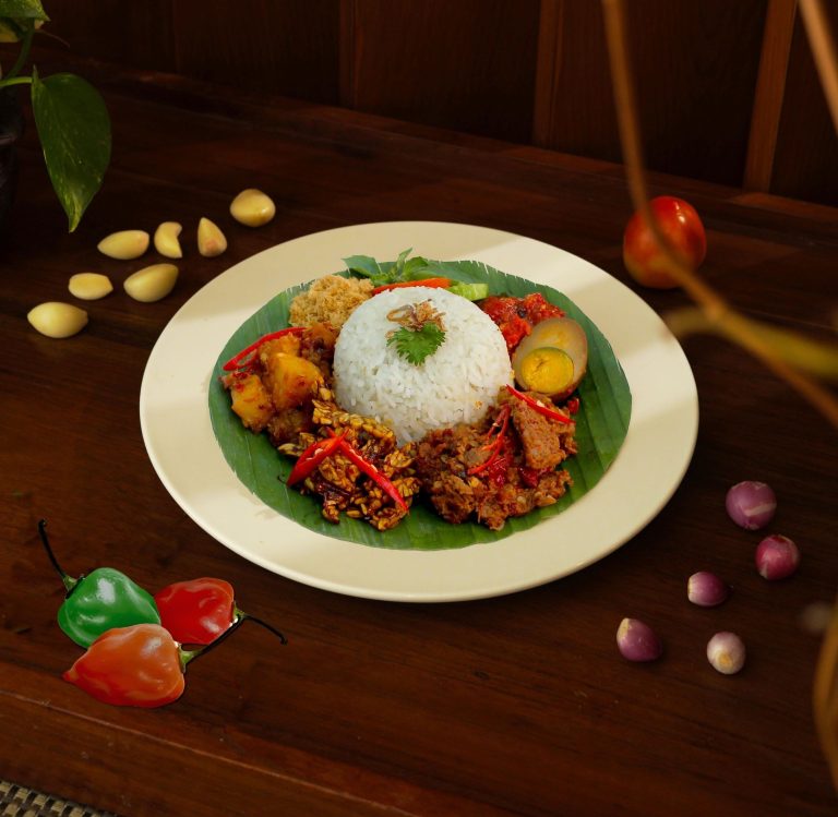 Langgi merupakan plesetan dari “menjelang pagi”